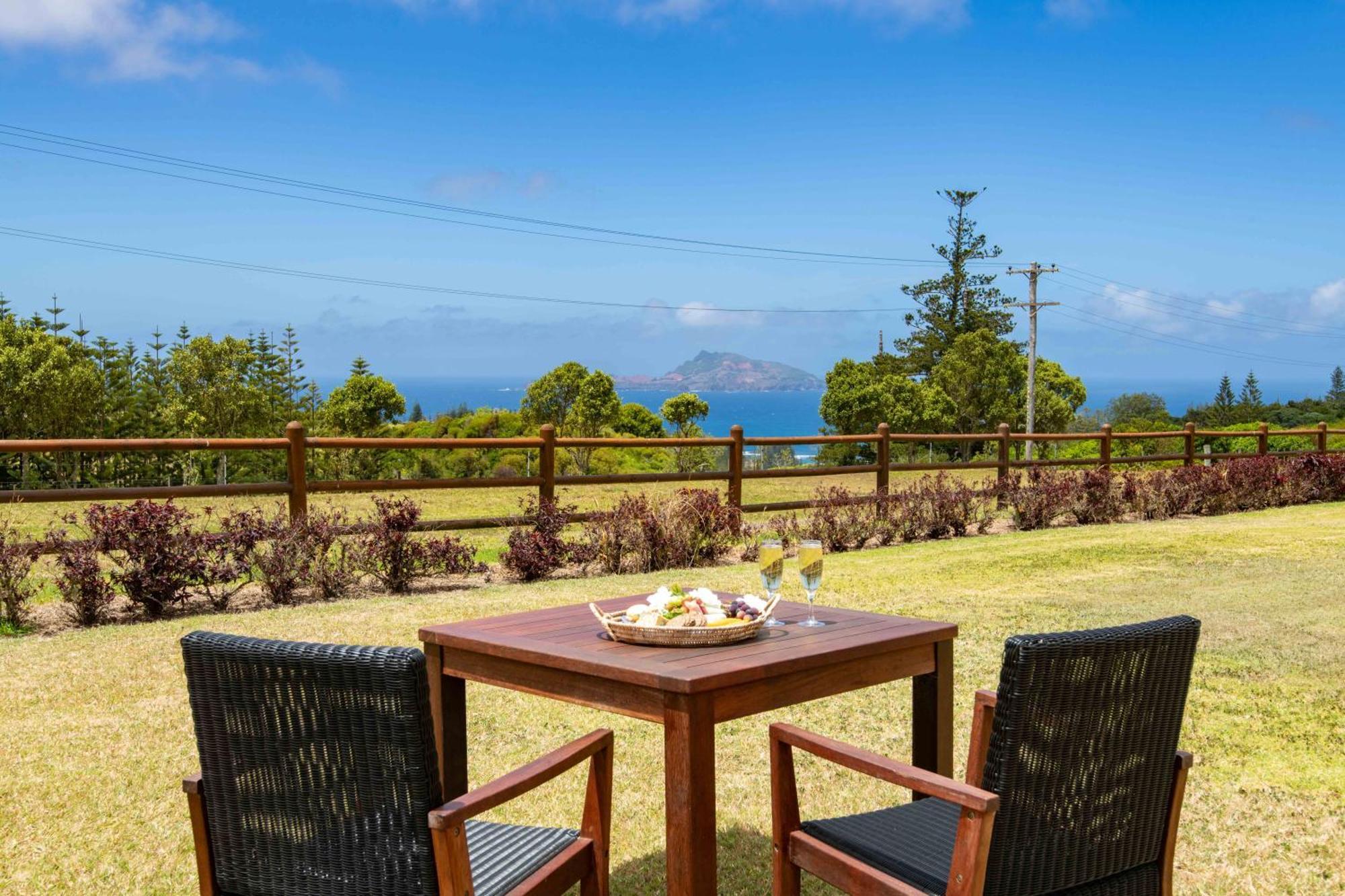 Ocean Breeze Cottages Burnt Pine Esterno foto