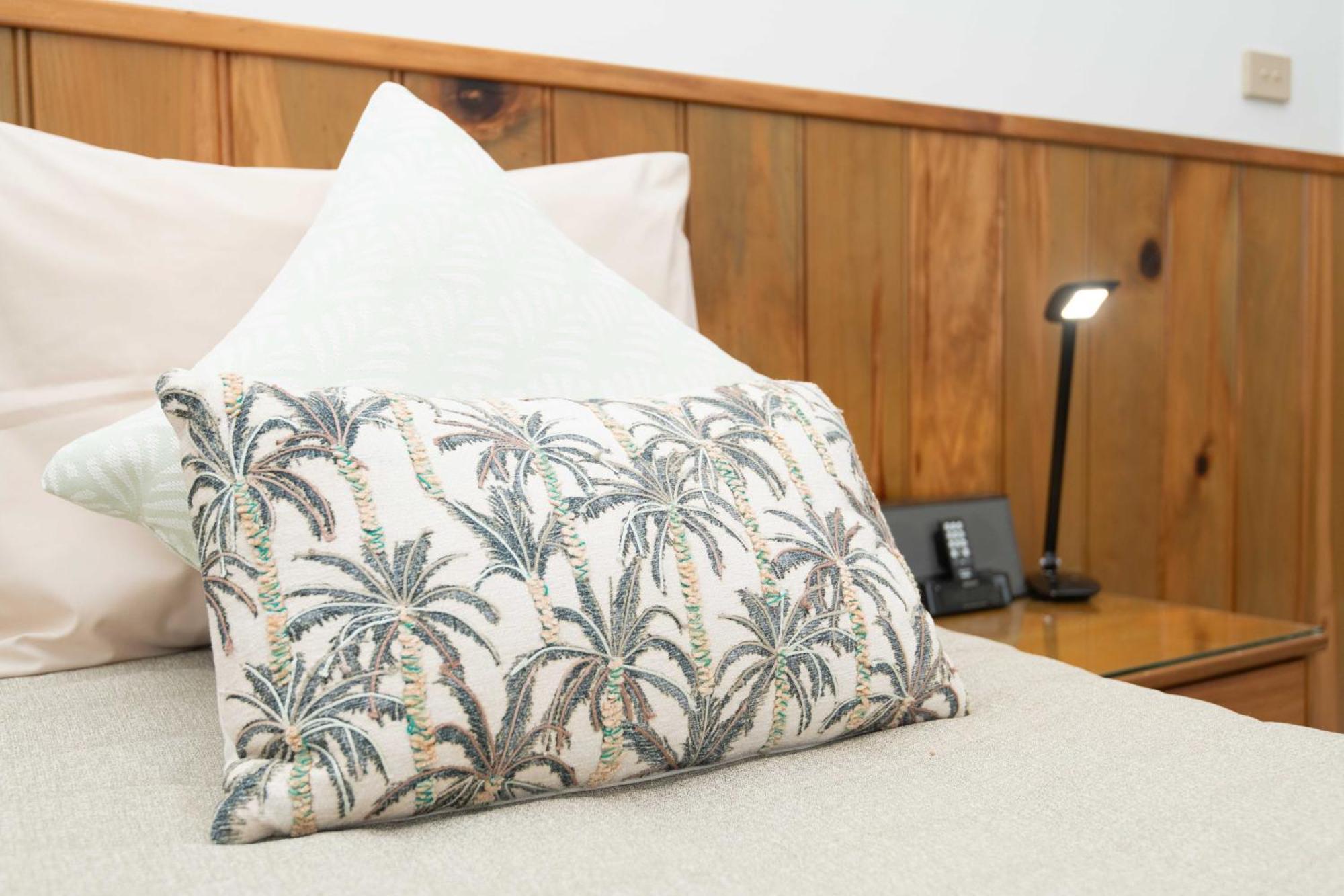 Ocean Breeze Cottages Burnt Pine Esterno foto